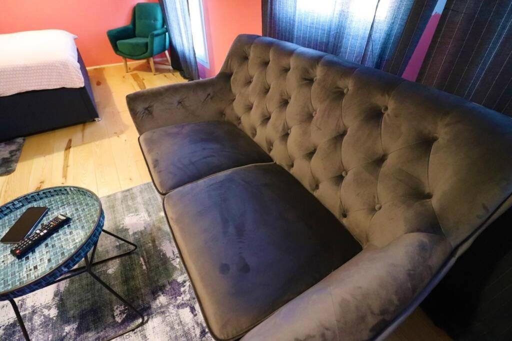 Appartement Emma,between Bus And Train Station,netflix,speed Wi-fi